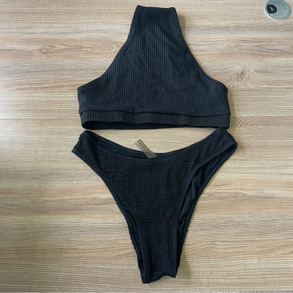 High waisted black bikini set